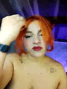 Snapshot of SophiaWeestt99 chatting on January 2025 01:11:01 AM SophiaWeestt99 online show from January 2025 01:11:01 AM