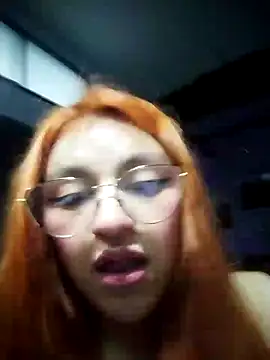 Snapshot of SophiaWeestt99 chatting on February 2025 06:36:01 AM SophiaWeestt99 online show from February 2025 06:36:01 AM