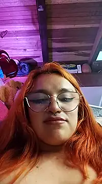 Snapshot of SophiaWeestt99 chatting on February 2025 04:44:02 AM SophiaWeestt99 online show from February 2025 04:44:02 AM