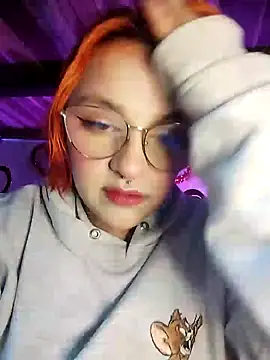 Snapshot of SophiaWeestt99 chatting on February 2025 01:30:02 AM SophiaWeestt99 online show from February 2025 01:30:02 AM