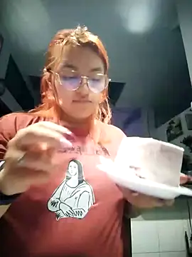 Snapshot of SophiaWeestt99 chatting on February 2025 08:21:01 AM SophiaWeestt99 online show from February 2025 08:21:01 AM