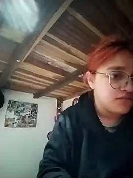 Snapshot of SophiaWeestt99 chatting on February 2025 01:42:01 AM SophiaWeestt99 online show from February 2025 01:42:01 AM