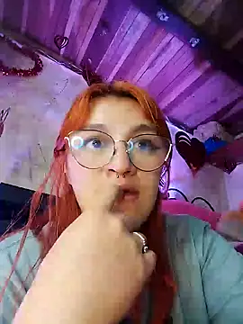 Snapshot of SophiaWeestt99 chatting on February 2025 08:49:01 AM SophiaWeestt99 online show from February 2025 08:49:01 AM