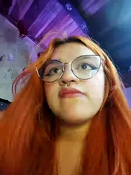 Snapshot of SophiaWeestt99 chatting on February 2025 04:28:02 AM SophiaWeestt99 online show from February 2025 04:28:02 AM