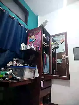 Snapshot of SophiaWeestt99 chatting on February 2025 02:09:02 AM SophiaWeestt99 online show from February 2025 02:09:02 AM