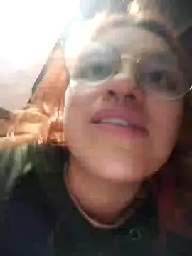 Snapshot of SophiaWeestt99 chatting on March 2025 02:19:02 AM SophiaWeestt99 online show from March 2025 02:19:02 AM