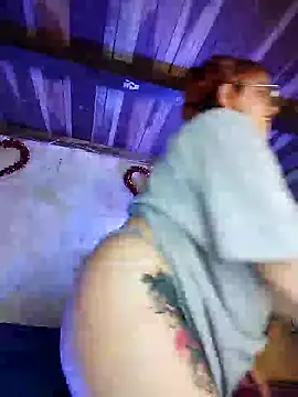 Snapshot of SophiaWeestt99 chatting on March 2025 05:14:02 AM SophiaWeestt99 online show from March 2025 05:14:02 AM