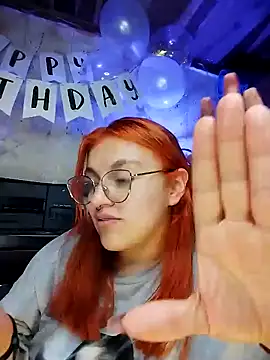 Snapshot of SophiaWeestt99 chatting on March 2025 07:48:01 AM SophiaWeestt99 online show from March 2025 07:48:01 AM