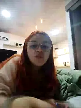 Snapshot of SophiaWeestt99 chatting on March 2025 01:34:02 AM SophiaWeestt99 online show from March 2025 01:34:02 AM