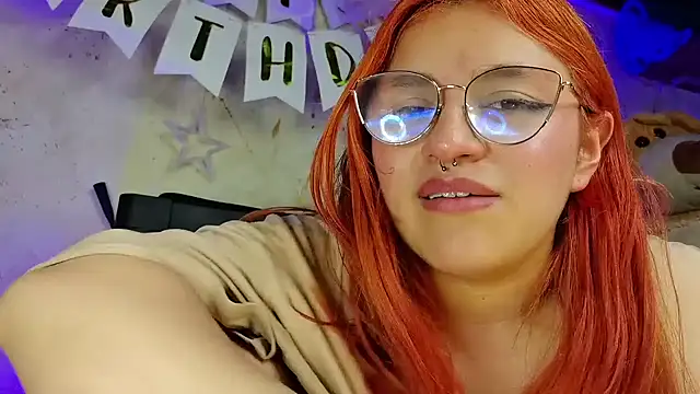 Snapshot of SophiaWeestt99 chatting on March 2025 08:26:01 AM SophiaWeestt99 online show from March 2025 08:26:01 AM