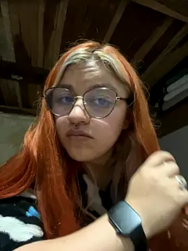 Snapshot of SophiaWeestt99 chatting on September 2025 01:42:02 AM SophiaWeestt99 online show from September 2025 01:42:02 AM