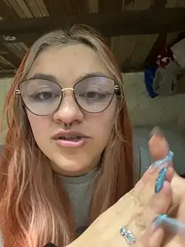 Snapshot of SophiaWeestt99 chatting on October 2025 03:35:01 AM SophiaWeestt99 online show from October 2025 03:35:01 AM