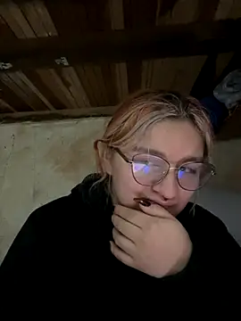 Snapshot of SophiaWeestt99 chatting on October 2025 04:46:02 AM SophiaWeestt99 online show from October 2025 04:46:02 AM