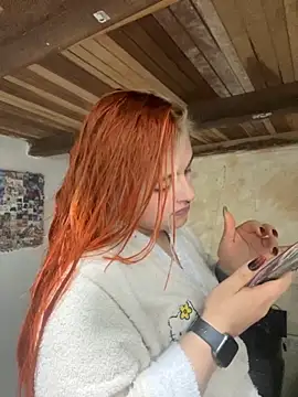 Snapshot of SophiaWeestt99 chatting on October 2025 02:45:02 AM SophiaWeestt99 online show from October 2025 02:45:02 AM