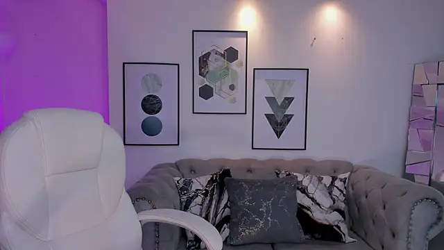 Shantaall  online show from February 2025 10:39:02 PM