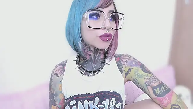 NikkiRamone online show from September 2025 12:59:02 AM