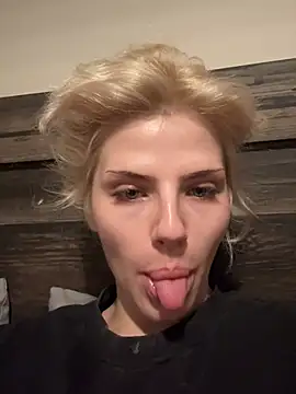 Snapshot of SirenitySirenxx chatting on February 2026 05:50:01 AM SirenitySirenxx online show from February 2026 05:50:01 AM