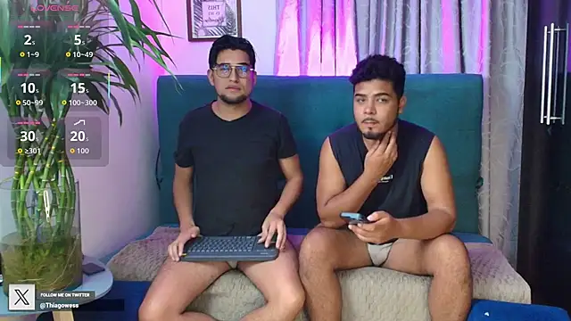 Snapshot of thiagowes chatting on October 2025 03:47:02 AM thiagowes online show from October 2025 03:47:02 AM