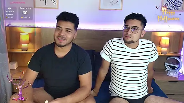 Snapshot of thiagowes chatting on October 2025 03:39:02 AM thiagowes online show from October 2025 03:39:02 AM