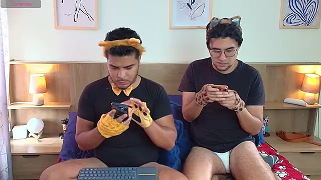 Snapshot of thiagowes chatting on October 2025 05:47:03 PM thiagowes online show from October 2025 05:47:03 PM