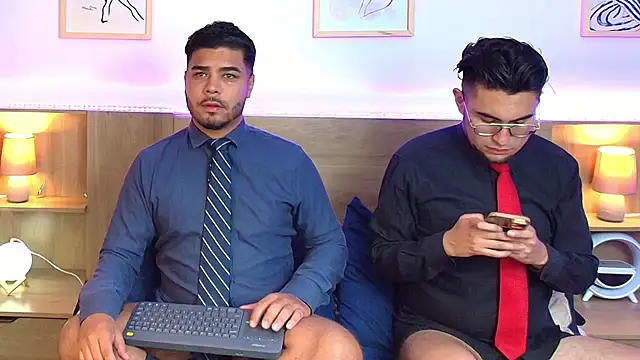 Snapshot of thiagowes chatting on November 2025 04:11:02 AM thiagowes online show from November 2025 04:11:02 AM