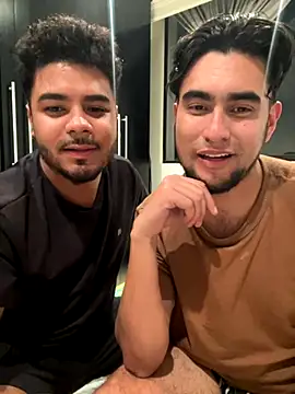 Snapshot of thiagowes chatting on November 2025 03:50:02 AM thiagowes online show from November 2025 03:50:02 AM