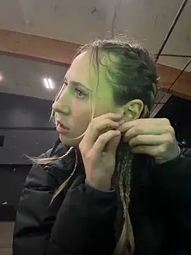 M1ssyk1ssy online show from March 2026 07:50:02 PM