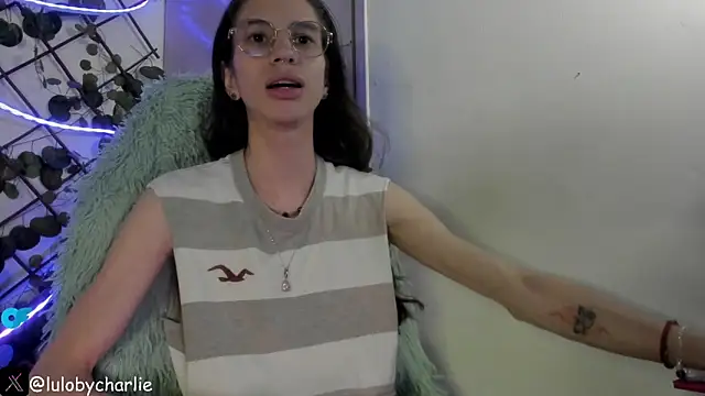 Snapshot of vodkadelulo chatting on March 2026 05:22:02 AM vodkadelulo online show from March 2026 05:22:02 AM