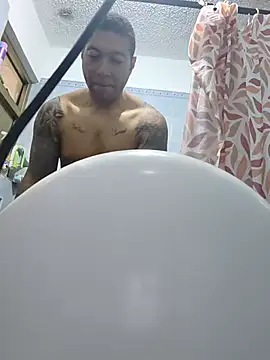 Morenocosta12 online show from May 2026 03:06:01 PM