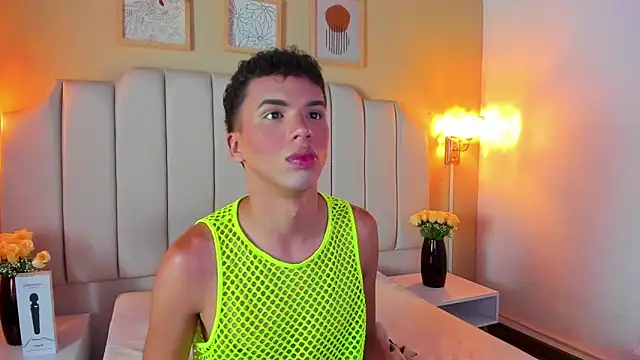 SEANTROYY online show from October 2025 03:59:02 AM