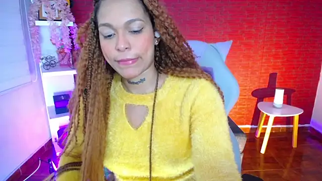 Snapshot of samantha_simur chatting on February 2025 04:11:02 AM samantha simur online show from February 2025 04:11:02 AM