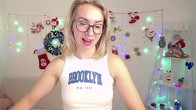 Snapshot of VasilisaSii chatting on December 2024 09:35:02 AM VasilisaSii online show from December 2024 09:35:02 AM