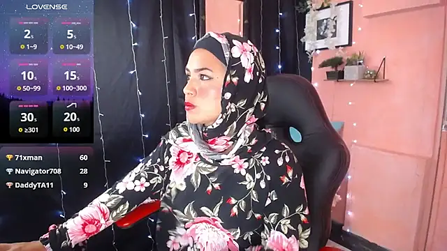 Snapshot of AliaAsad chatting on December 2024 04:04:01 PM AliaAsad online show from December 2024 04:04:01 PM