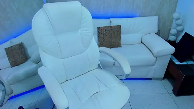 Snapshot of meggan_77 chatting on January 2025 09:47:01 AM meggan 77 online show from January 2025 09:47:01 AM