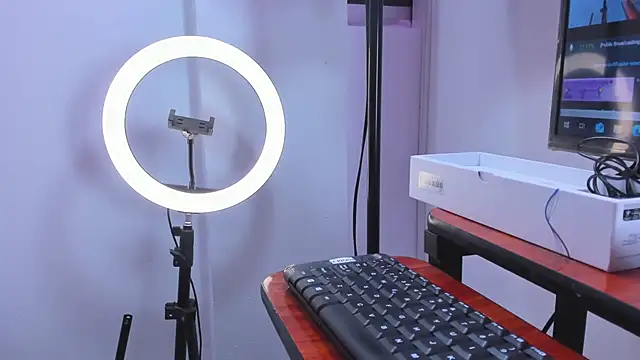 Snapshot of meggan_77 chatting on January 2025 06:38:02 AM meggan 77 online show from January 2025 06:38:02 AM