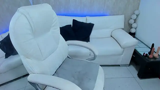 Snapshot of meggan_77 chatting on February 2025 12:30:01 AM meggan 77 online show from February 2025 12:30:01 AM