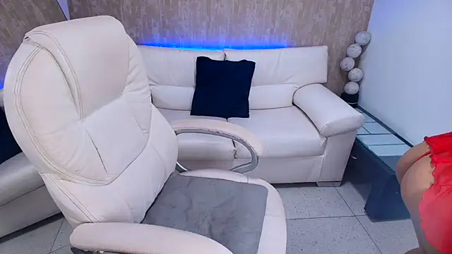 Snapshot of meggan_77 chatting on March 2025 07:46:02 AM meggan 77 online show from March 2025 07:46:02 AM