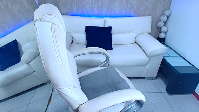 Snapshot of meggan_77 chatting on March 2025 08:12:02 AM meggan 77 online show from March 2025 08:12:02 AM