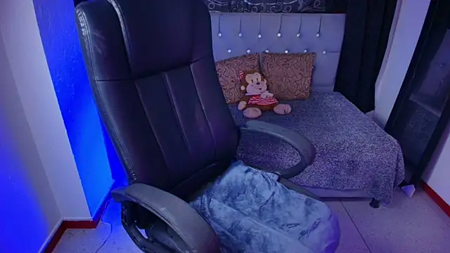 Snapshot of meggan_77 chatting on September 2025 05:20:02 AM meggan 77 online show from September 2025 05:20:02 AM