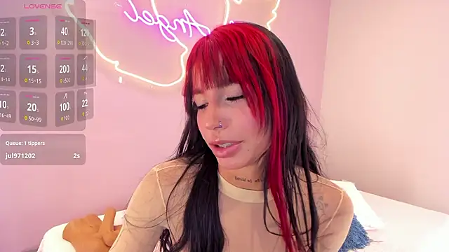 Snapshot of Torimonroe_ chatting on March 2026 10:26:02 PM Torimonroe online show from March 2026 10:26:02 PM