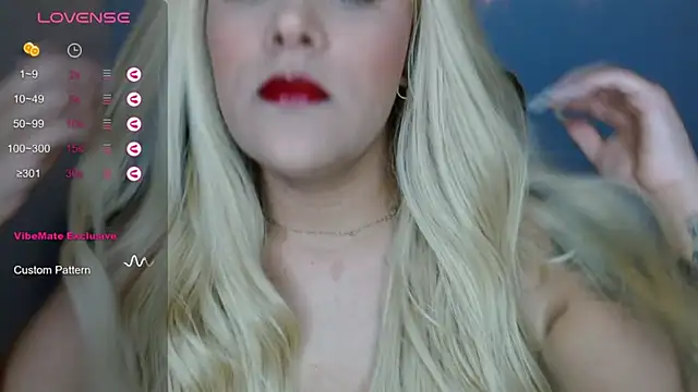 Snapshot of SofiaaCortes chatting on January 2025 03:01:01 AM SofiaaCortes online show from January 2025 03:01:01 AM