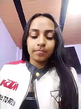Snapshot of emma_ambar chatting on February 2025 01:13:01 AM emma ambar online show from February 2025 01:13:01 AM