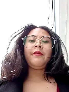 Snapshot of lara_moon25 chatting on January 2025 07:38:02 PM lara moon25 online show from January 2025 07:38:02 PM