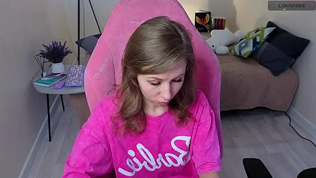 Snapshot of Lill_Mary chatting on February 2025 07:37:02 AM Lill Mary online show from February 2025 07:37:02 AM