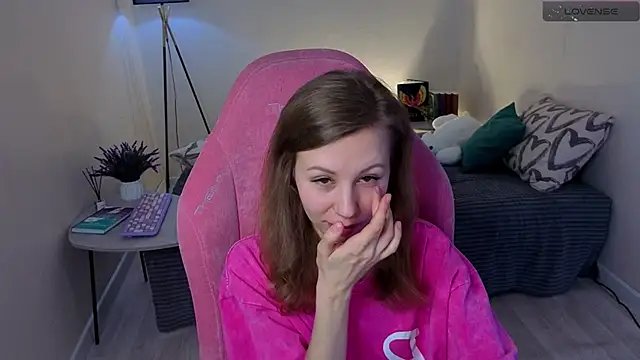 Snapshot of Lill_Mary chatting on March 2025 12:37:01 AM Lill Mary online show from March 2025 12:37:01 AM