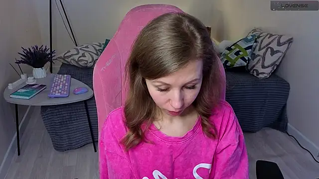 Snapshot of Lill_Mary chatting on March 2025 07:32:01 AM Lill Mary online show from March 2025 07:32:01 AM