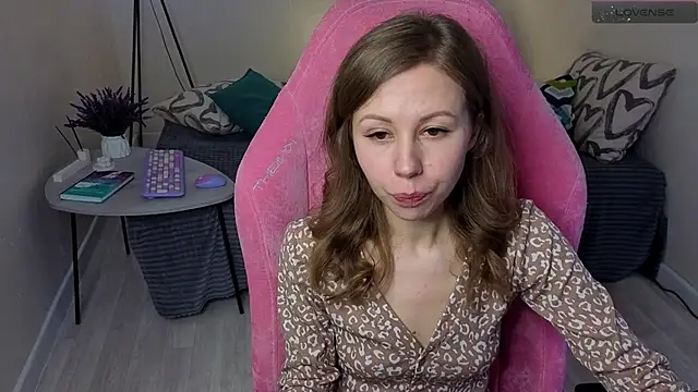 Snapshot of Lill_Mary chatting on March 2025 03:05:02 AM Lill Mary online show from March 2025 03:05:02 AM