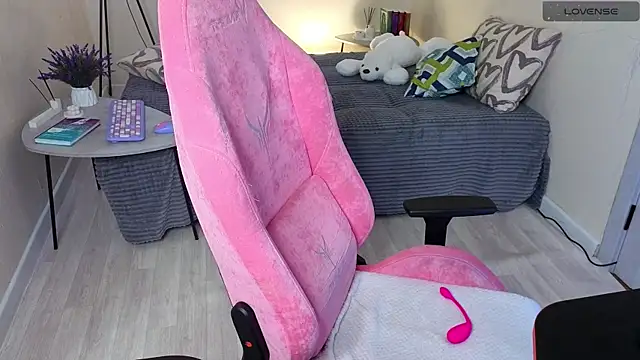 Snapshot of Lill_Mary chatting on March 2025 06:10:02 AM Lill Mary online show from March 2025 06:10:02 AM