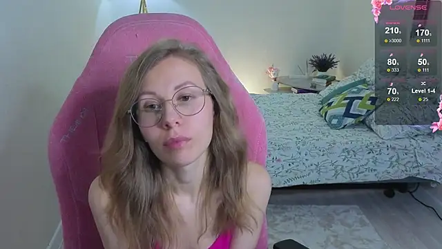 Snapshot of Lill_Mary chatting on September 2025 02:11:02 AM Lill Mary online show from September 2025 02:11:02 AM