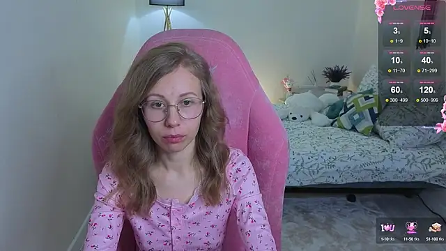 Snapshot of Lill_Mary chatting on September 2025 02:45:01 AM Lill Mary online show from September 2025 02:45:01 AM